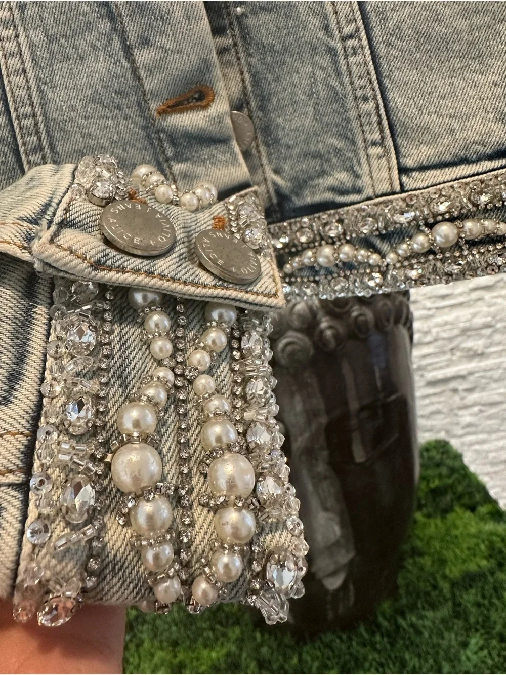 Alice + Olivia Crystal Pearl-Embellished Blue Denim Jacket XS - Picture 6 of 13